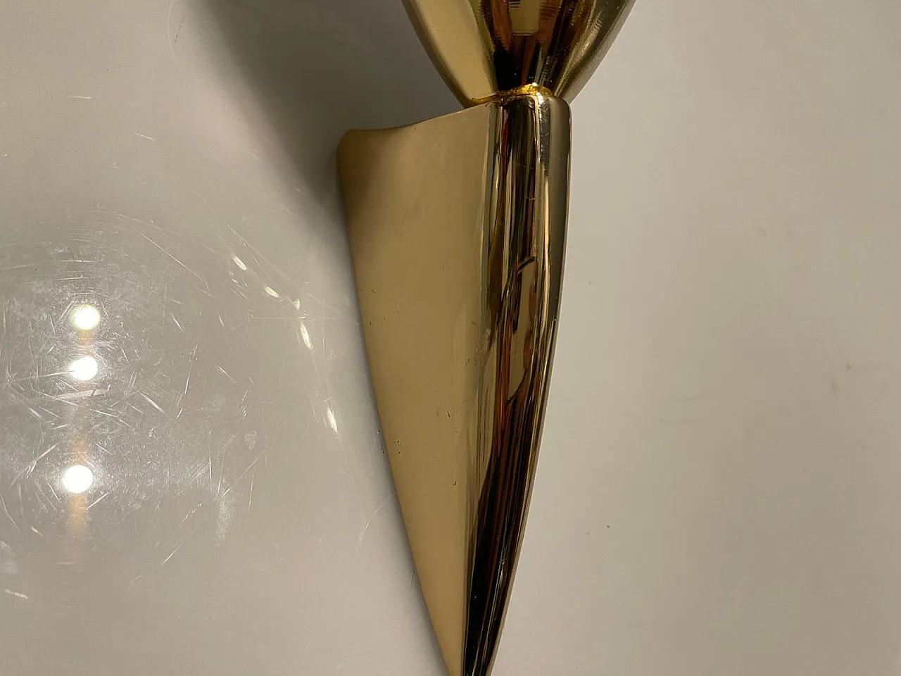 Pair of pleated brass wall light in opaline glass, 1980s 6