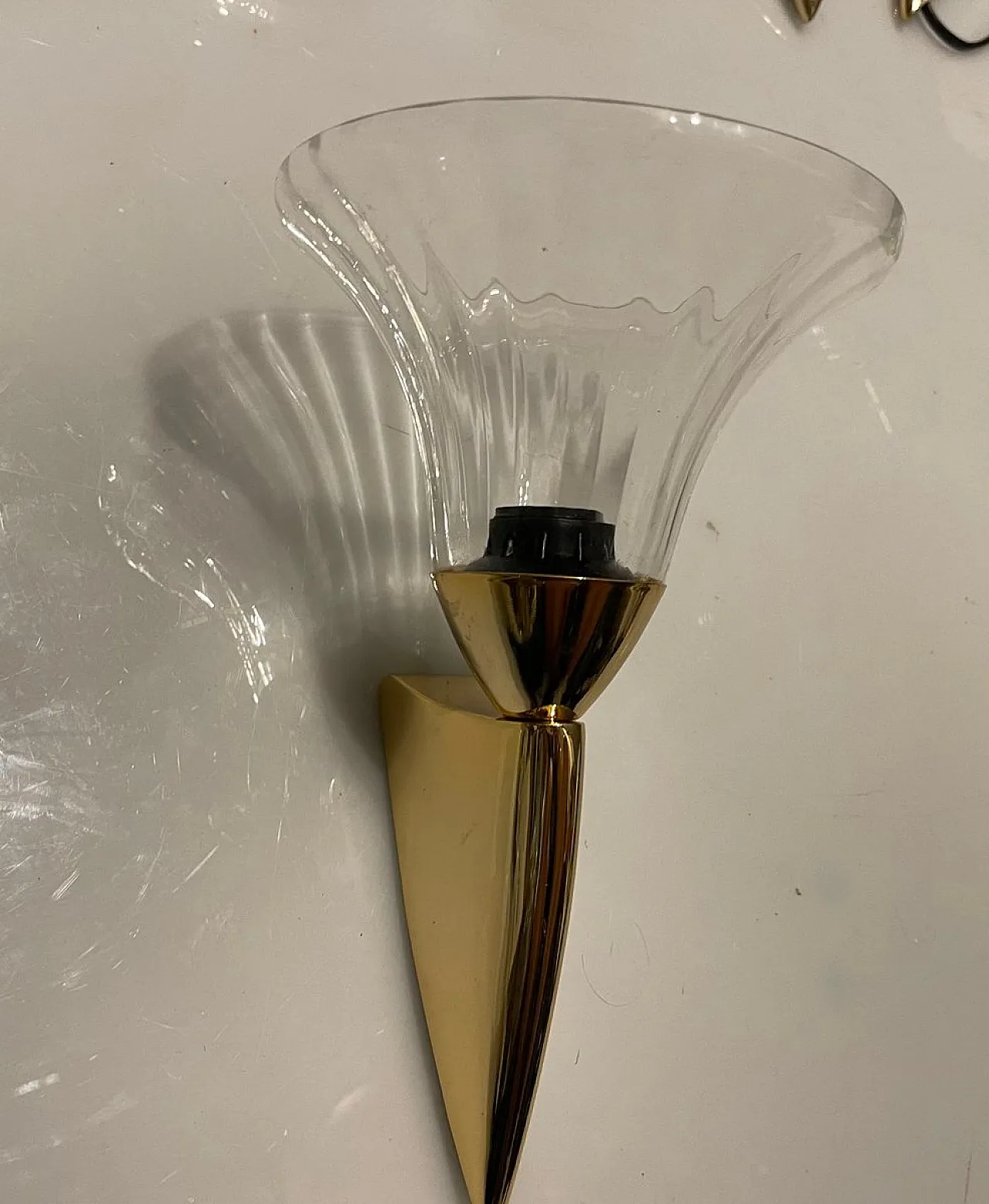 Coppia di applique in vetro di Murano in ottone, anni '80 5