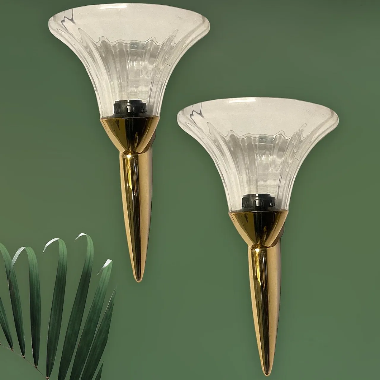 Coppia di applique in vetro di Murano in ottone, anni '80 6