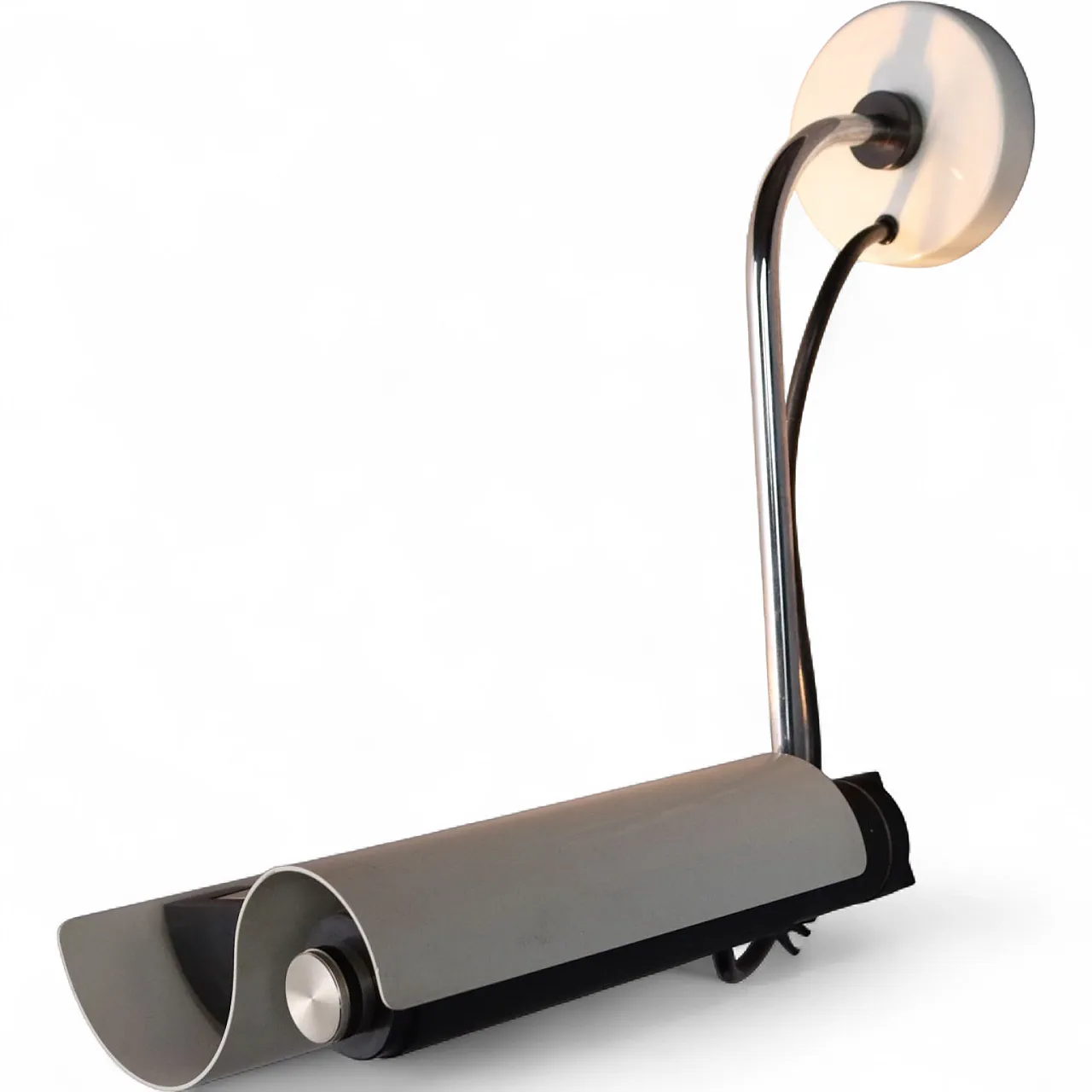 Applique a luce riflessa con diffusore in metallo smaltato, '900 11