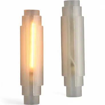 Coppia di applique in ottone e vetro satinato, '900