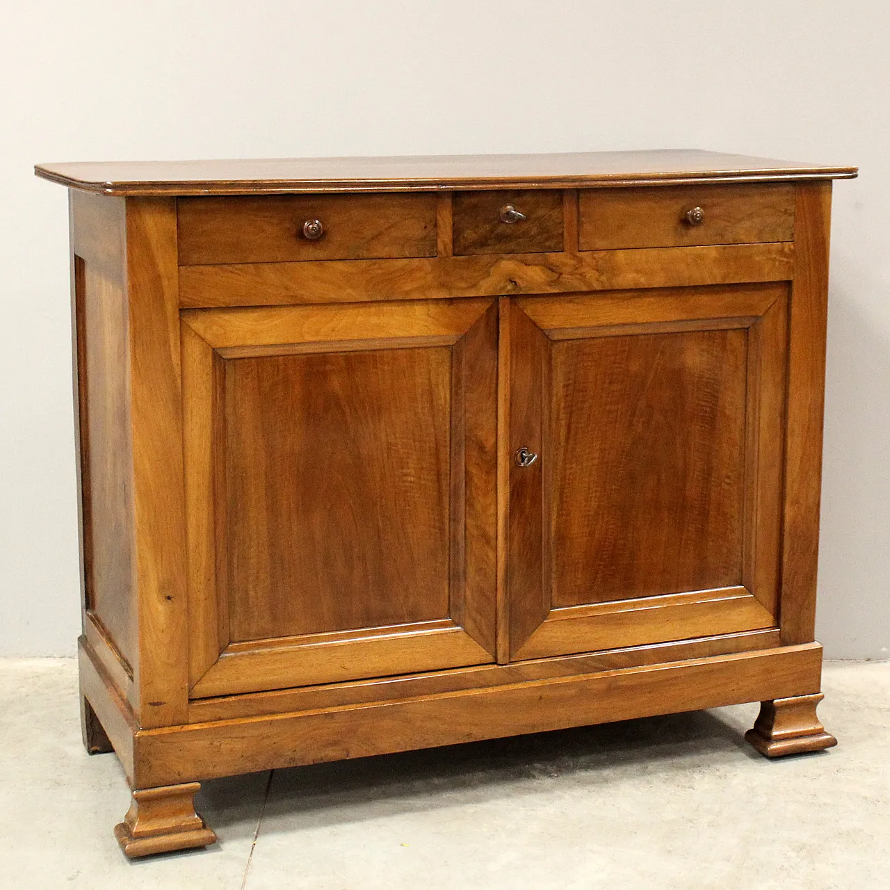 Louis Philippe sideboard walnut, 19th century 1