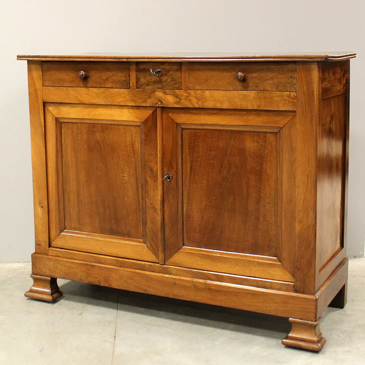 Louis Philippe sideboard walnut, 19th century 2
