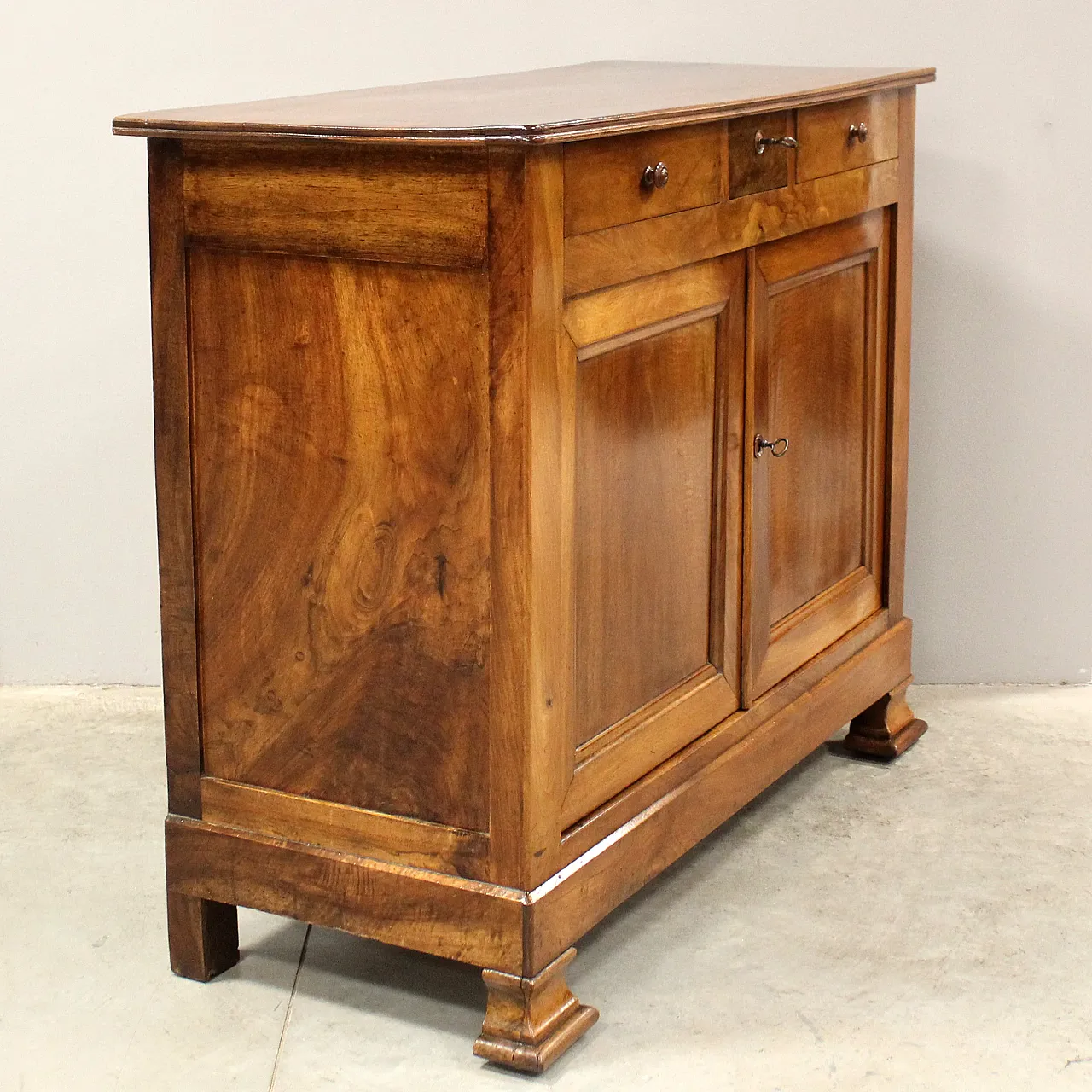 Louis Philippe sideboard walnut, 19th century 3