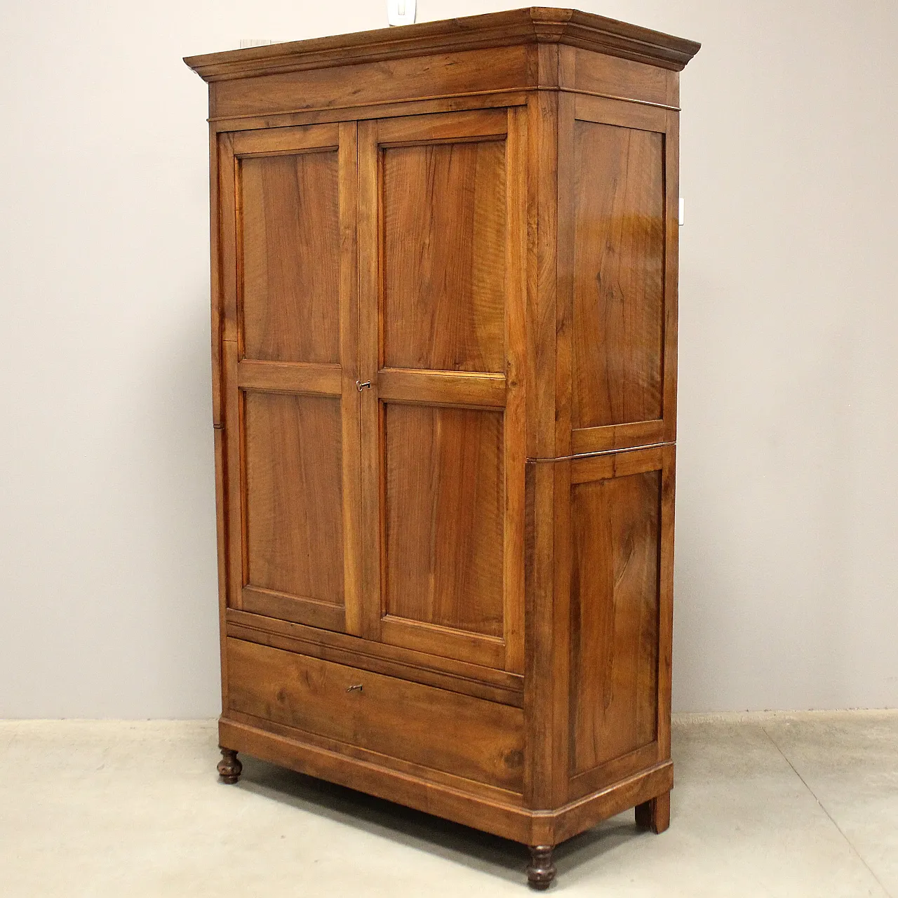 Louis Philippe sideboard wardrobe walnut, 19th century Italian 4