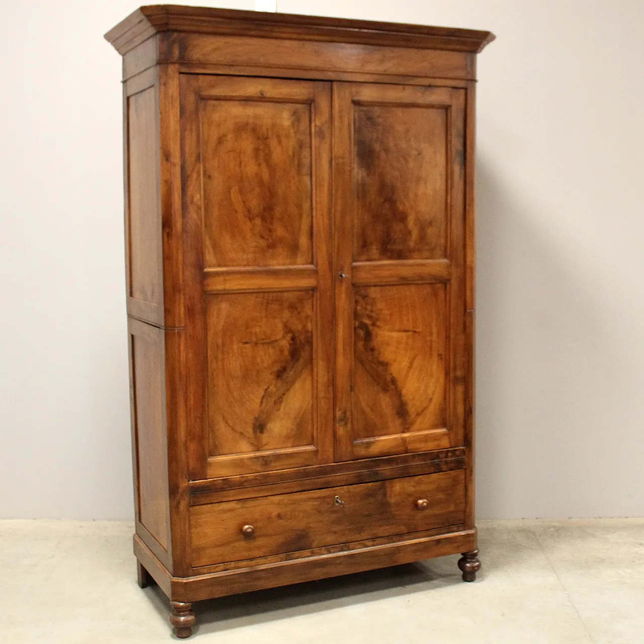 Louis Philippe sideboard wardrobe walnut, 19th century 2