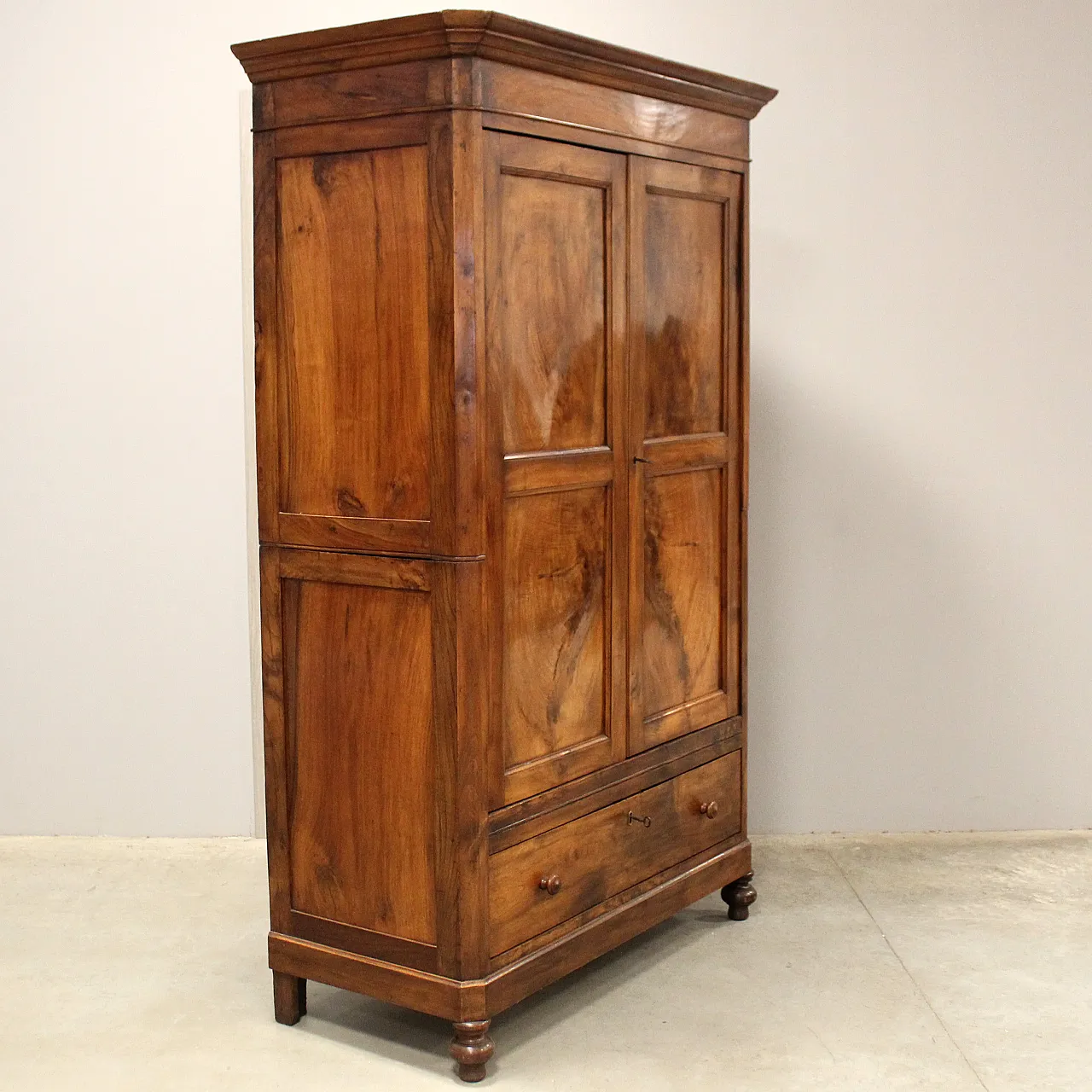 Louis Philippe sideboard wardrobe walnut, 19th century 4