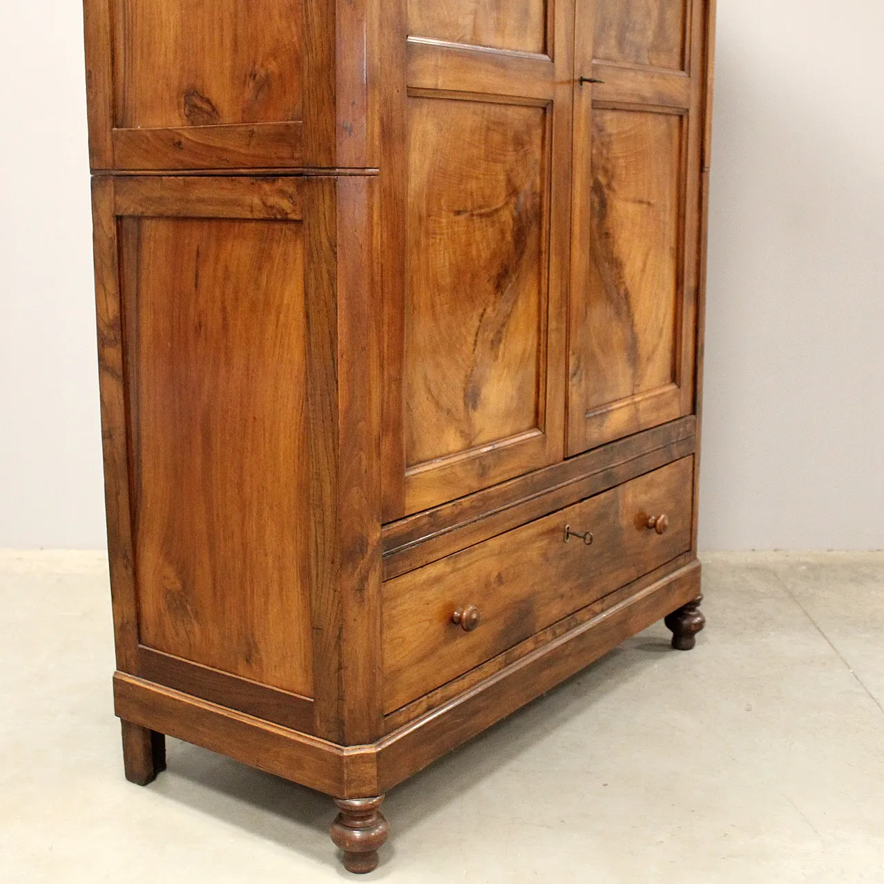 Louis Philippe sideboard wardrobe walnut, 19th century 10