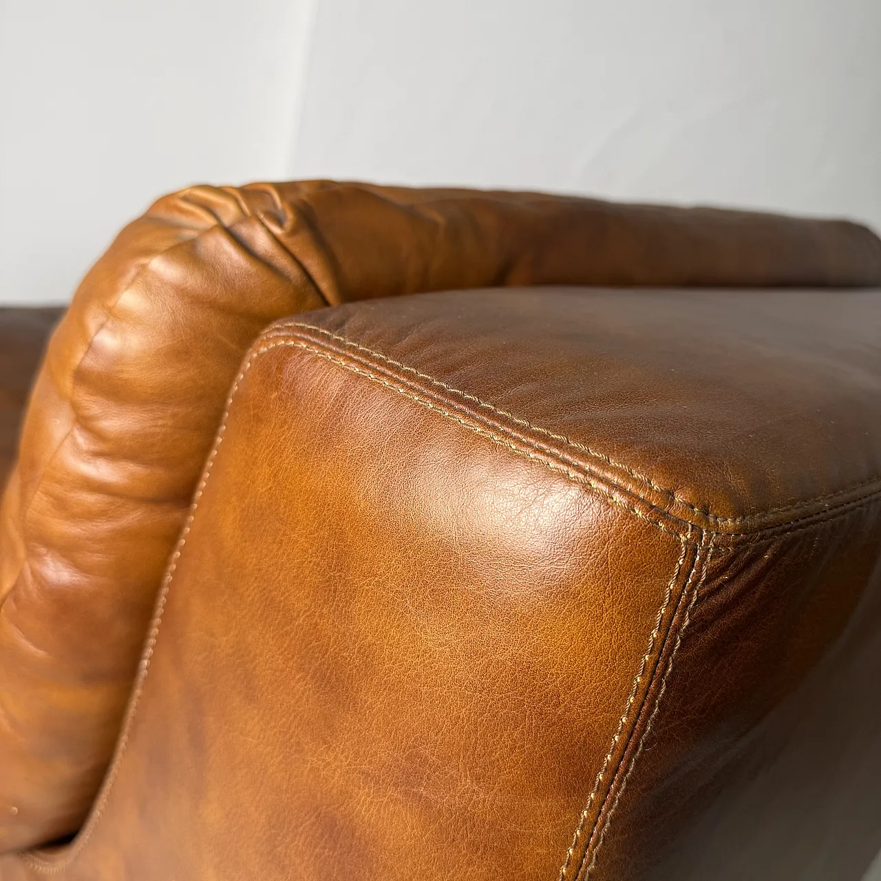 Modular leather sofa, 70s 6