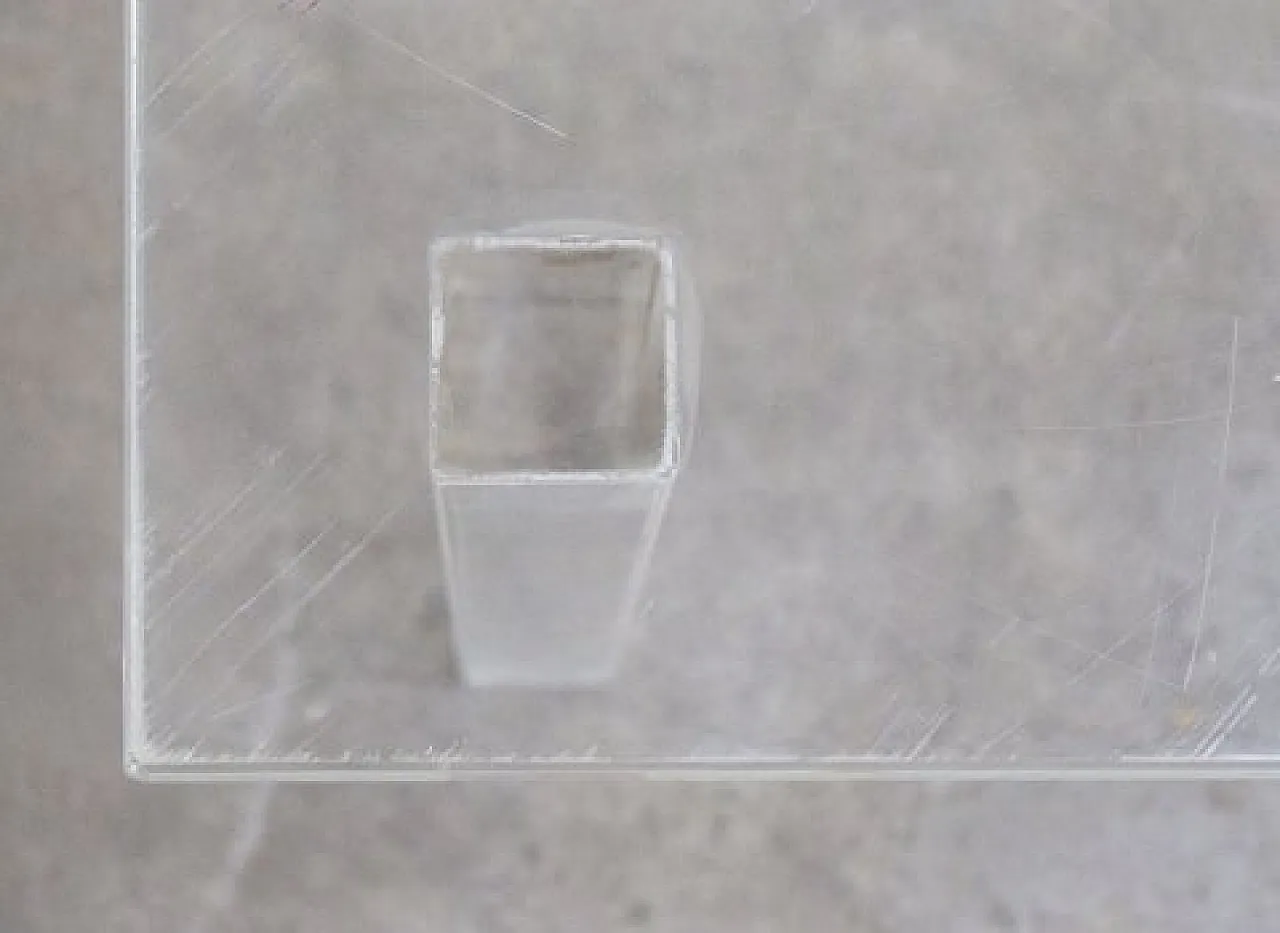 Acrylic glass coffee table, late 20th century 4