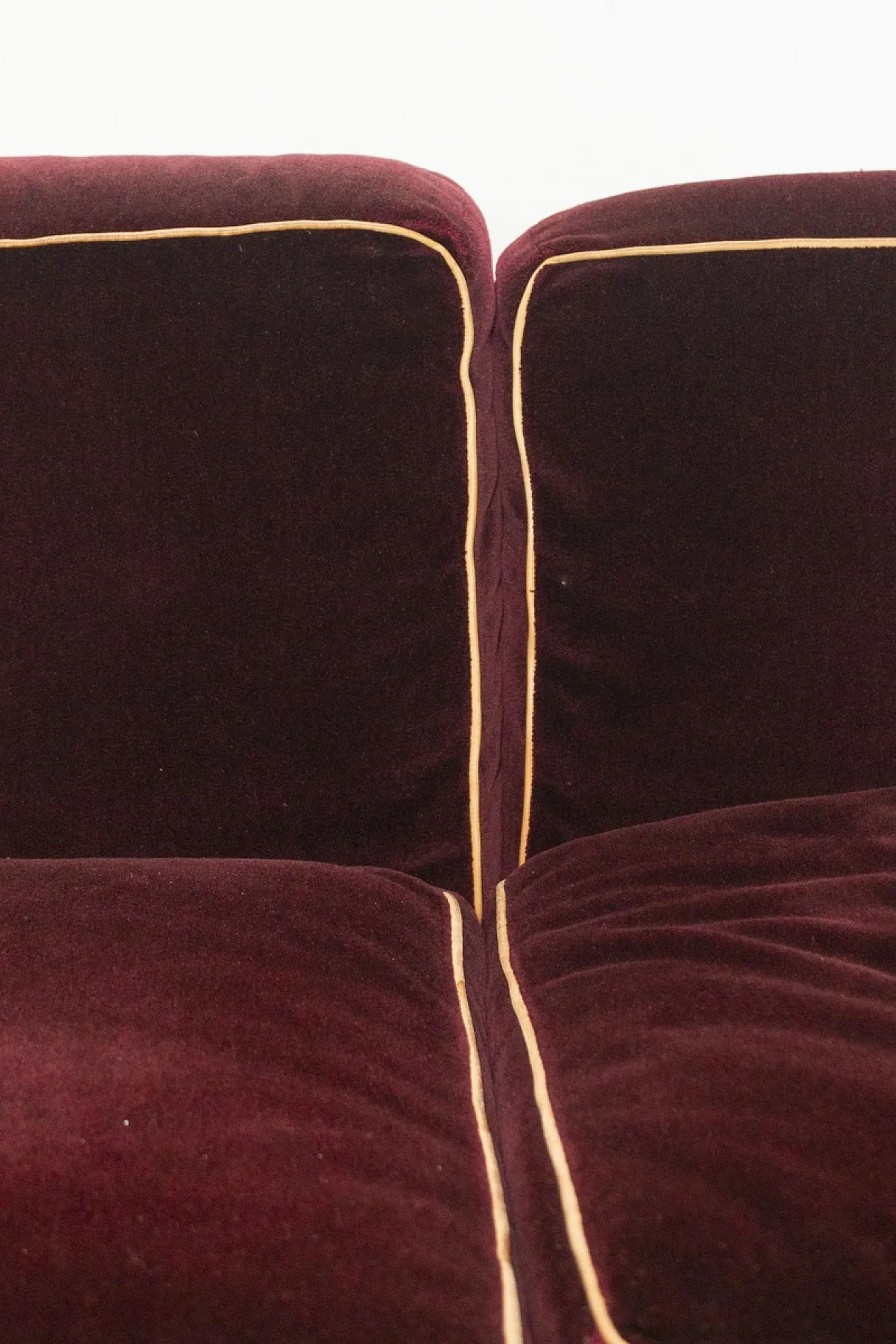Divano in velluto di Mario Bellini per Cassina, anni '70 4