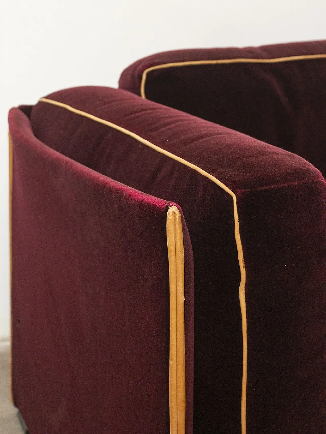 Divano in velluto di Mario Bellini per Cassina, anni '70 5