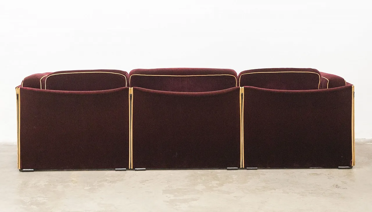 Divano in velluto di Mario Bellini per Cassina, anni '70 9