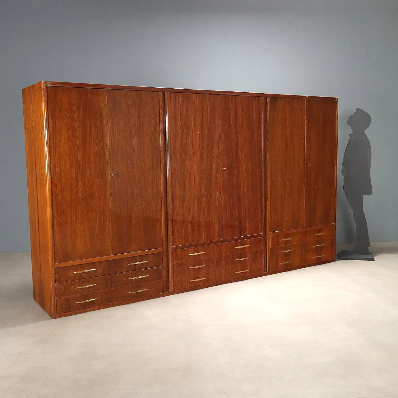 Wall cabinet with exotic wood veneer and brass, 20th century 3