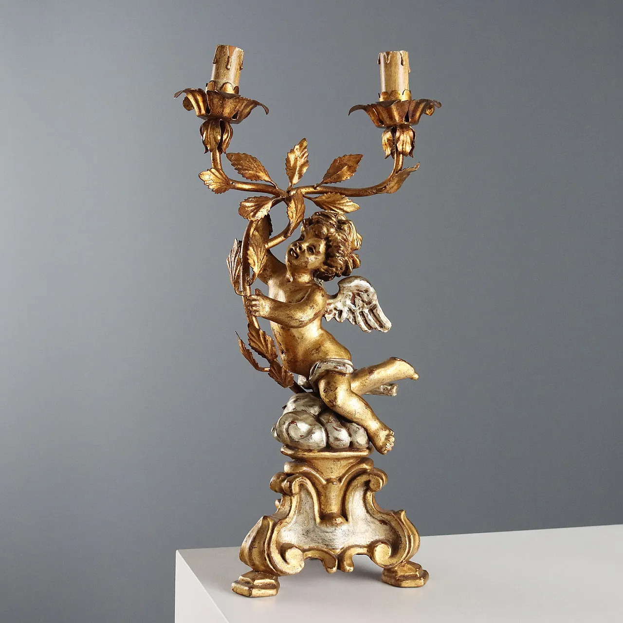 Carved and gilded wooden and iron candelabra, 20th century 1