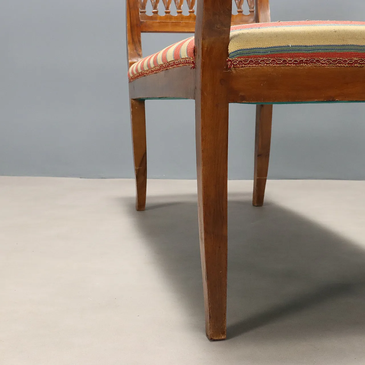 Pair of Empire style walnut benches, early 20th century 7