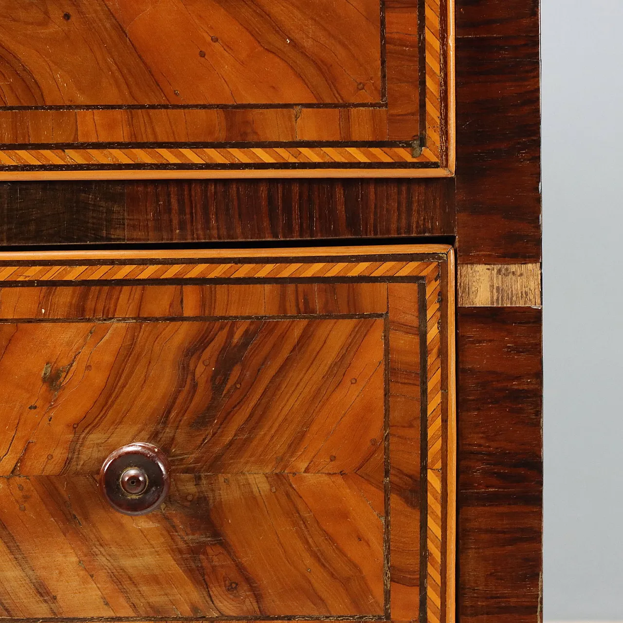 Cassettone neoclassico in olivo e palissandro lucidato, metà '700 4