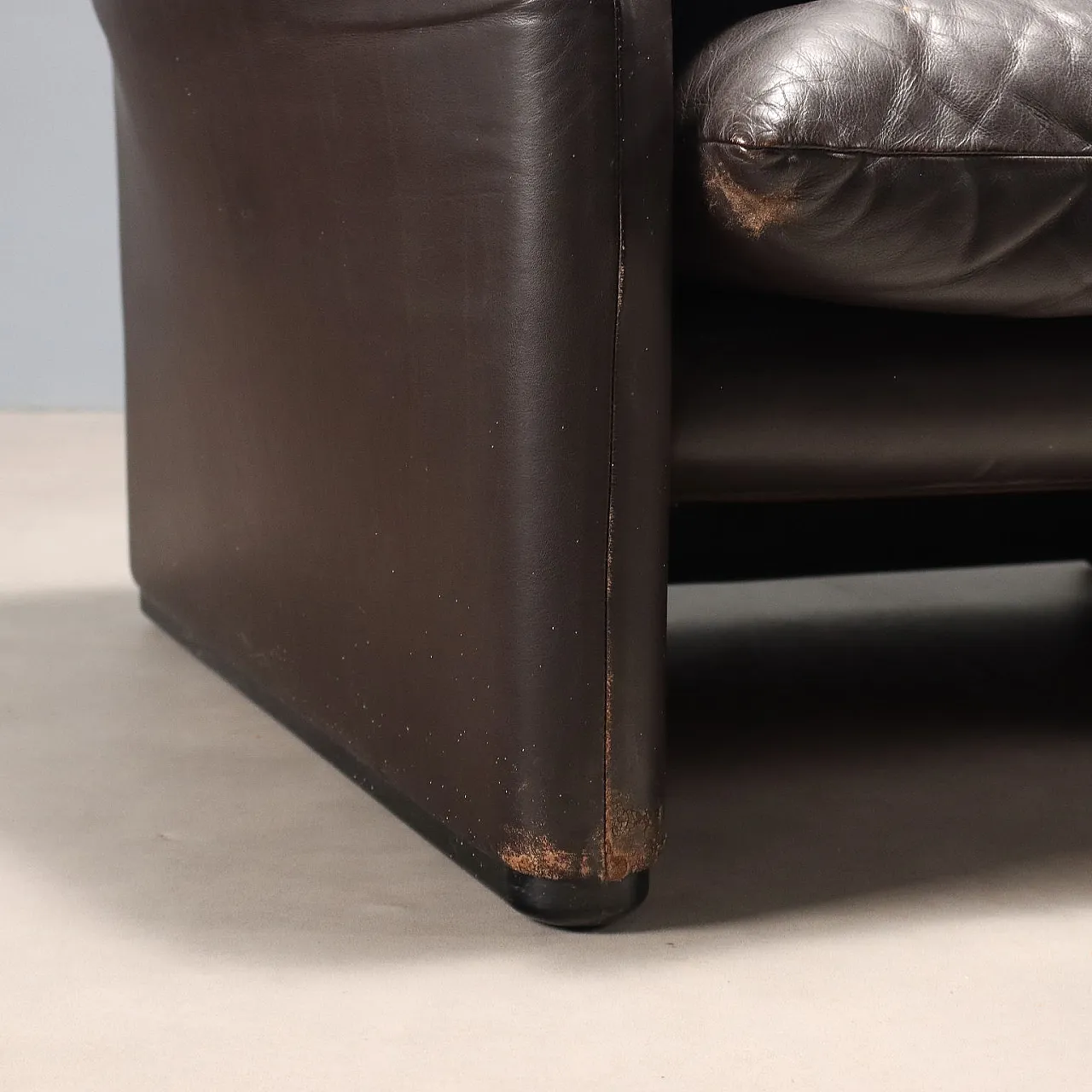 Armchair with foam padding and leather upholstery, 20th century 5