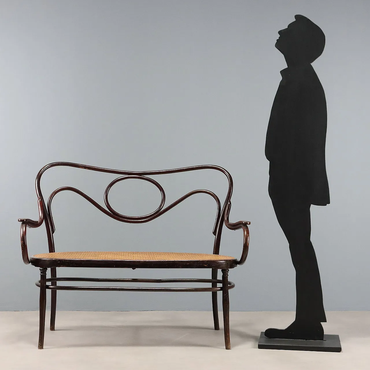 Two-seater sofa in walnut-stained curved beech, late 19th century 3