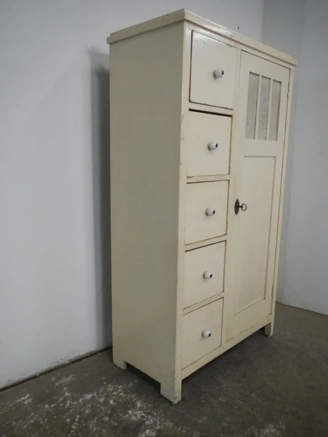 Armadio dispensa in legno di abete 1950 3