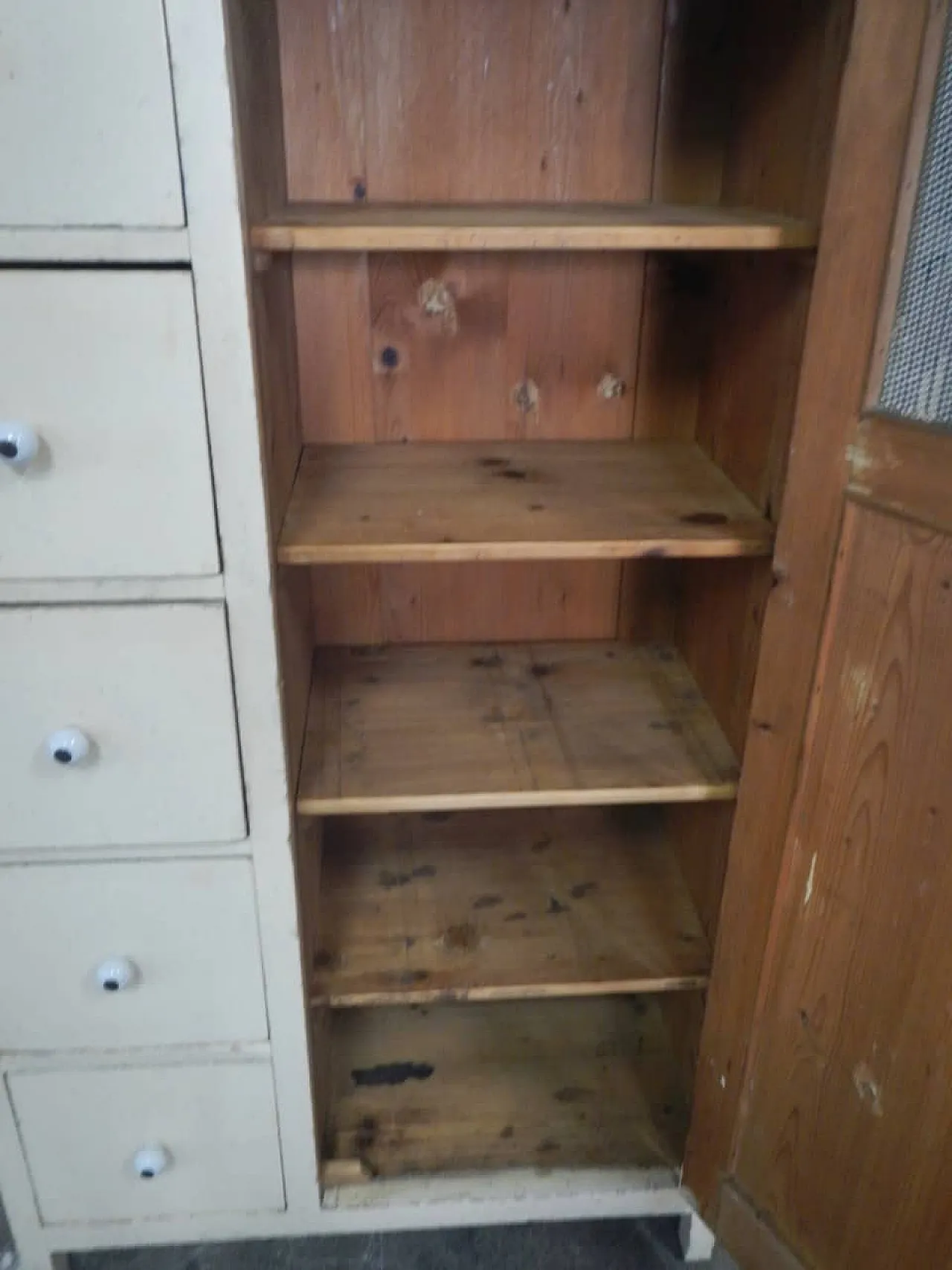 Armadio dispensa in legno di abete 1950 7