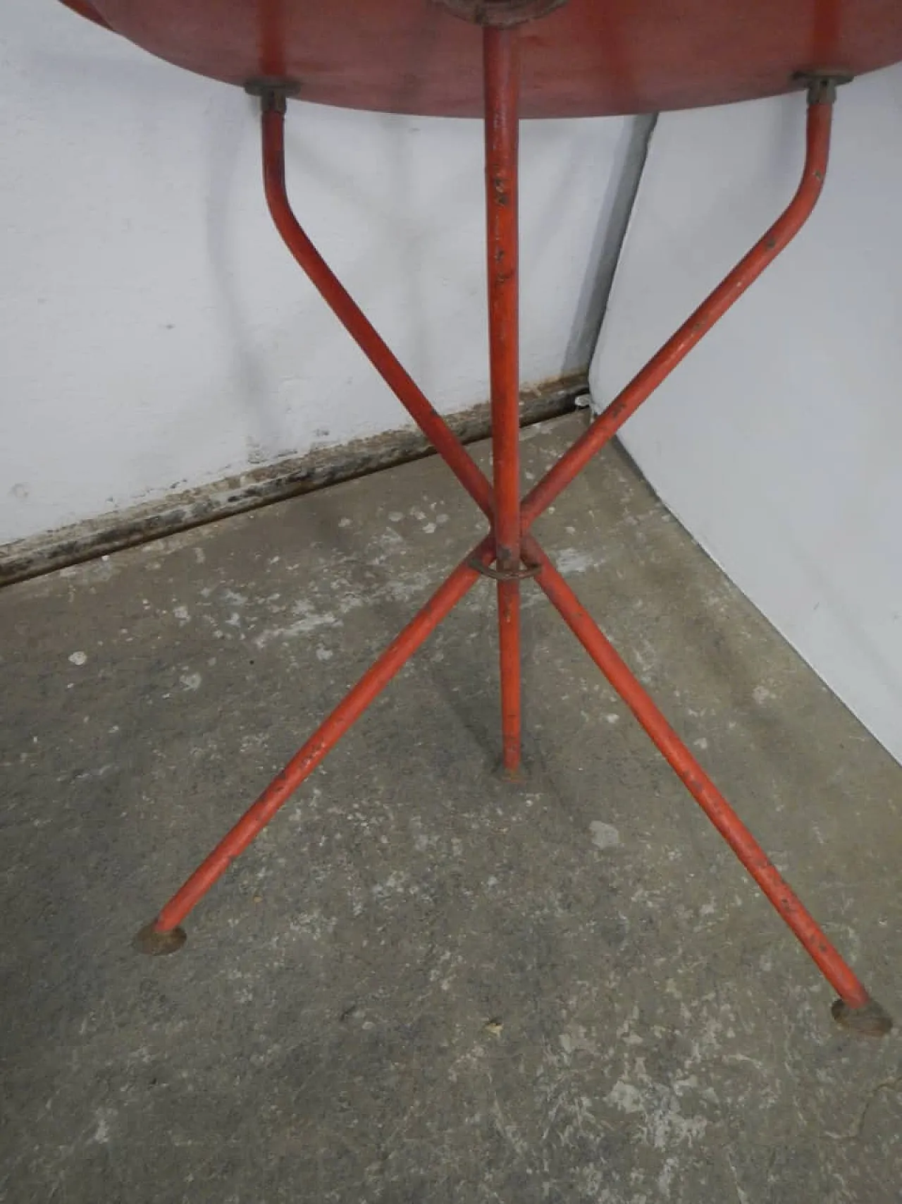 Tavolino d’appoggio in ferro 1940 10