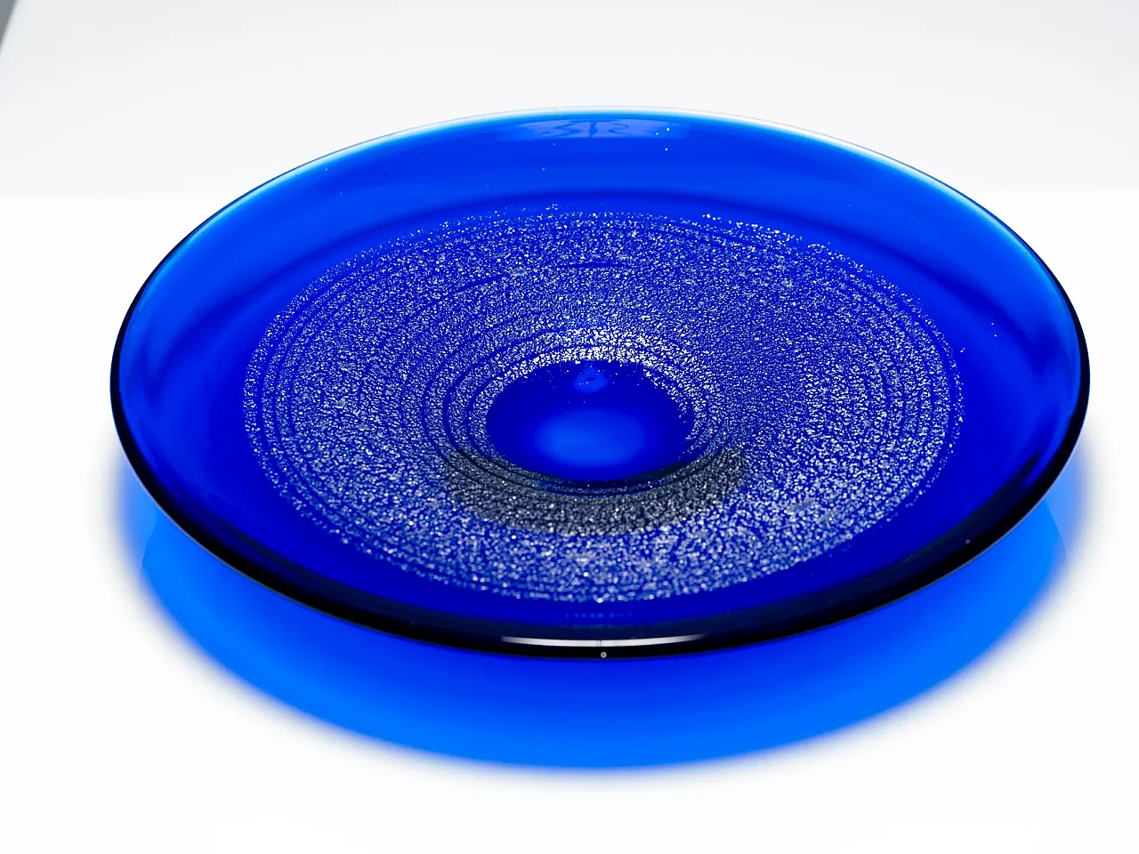 Ciotola in vetro con foglia d'oro di František Vízner, anni '70 1