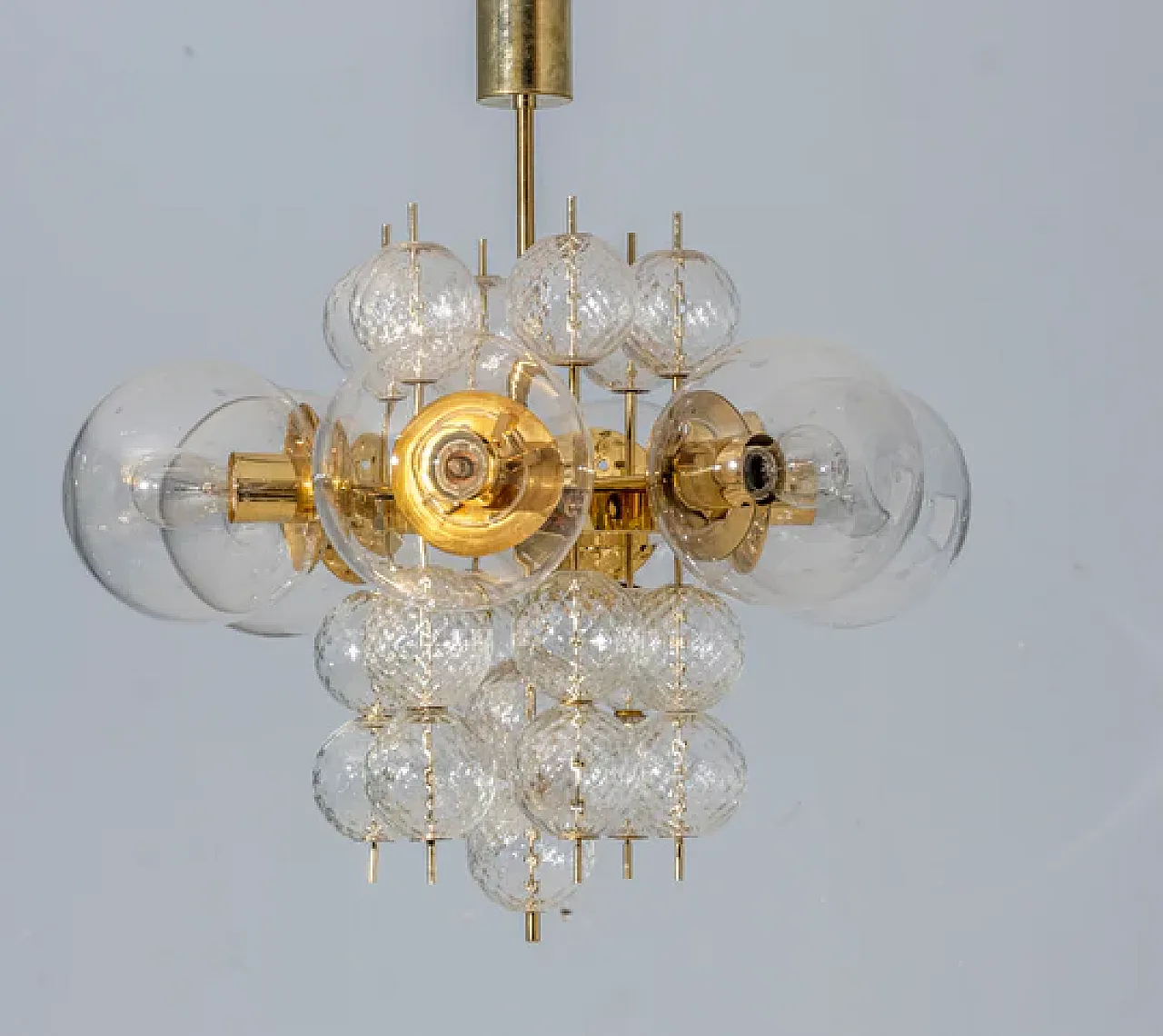 Lampadario in ottone e vetro della metà del secolo, anni '60 8