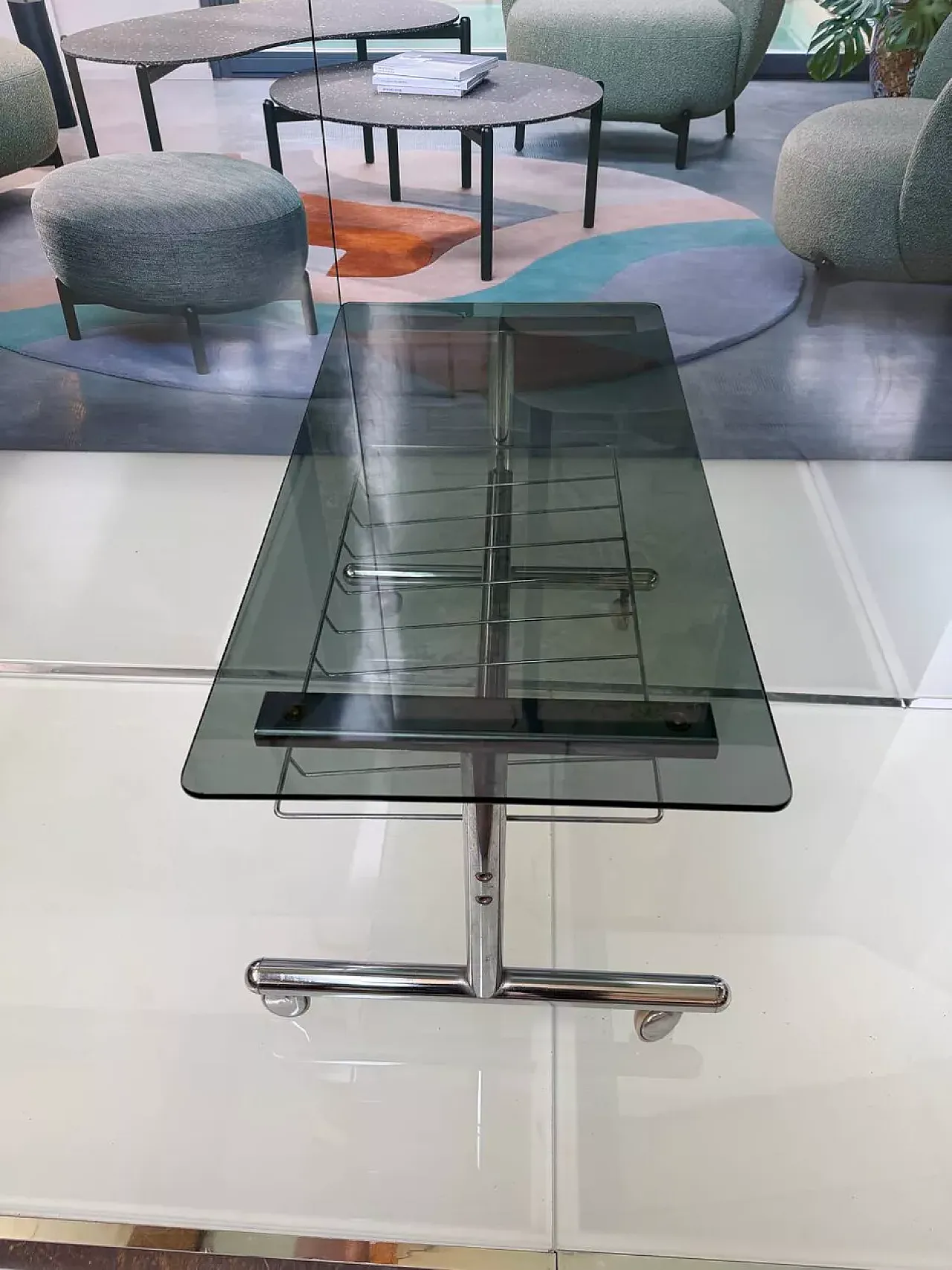 Mobile hi-fi/video in metallo e vetro fumé, '900 2