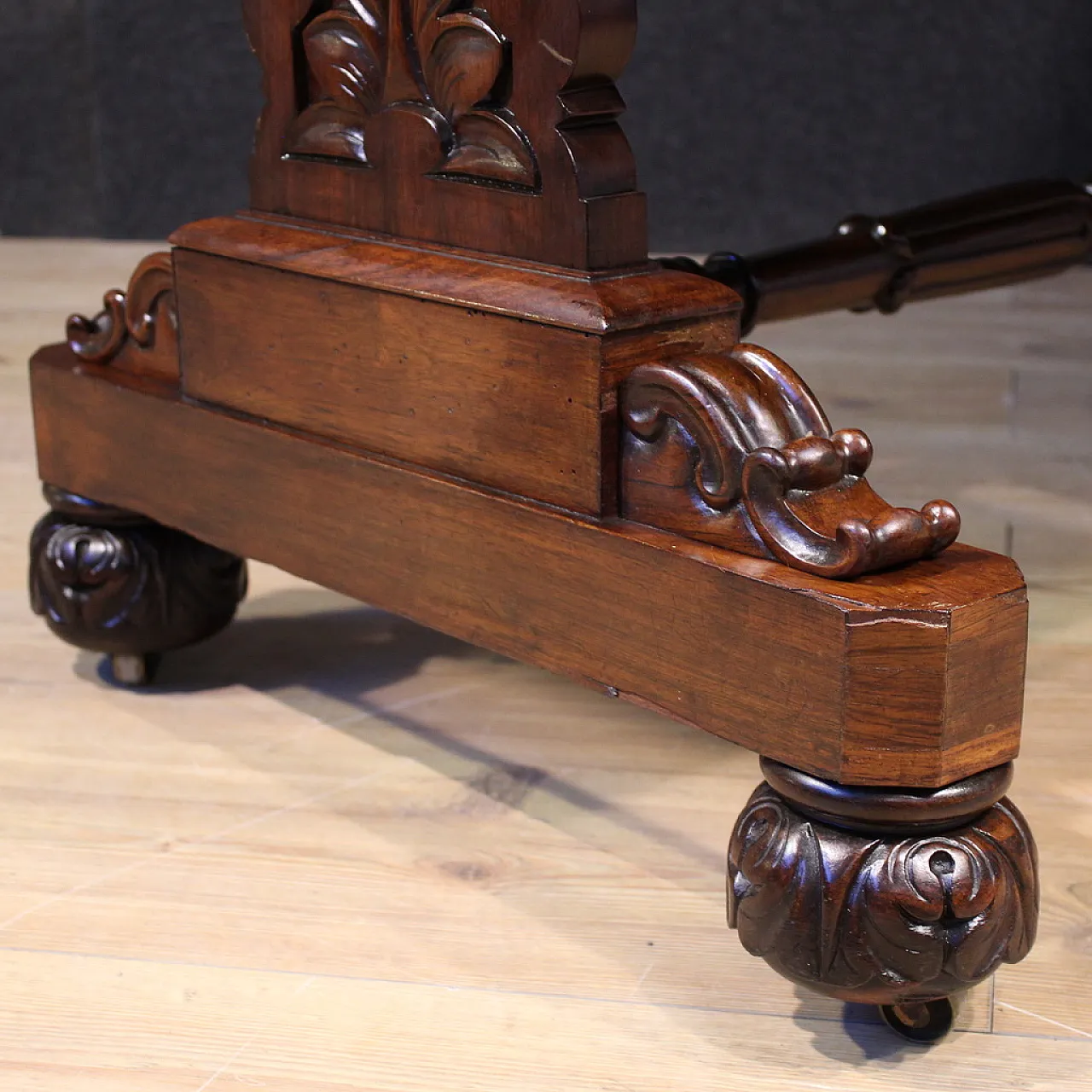 Welsh writing desk, 19th century 9