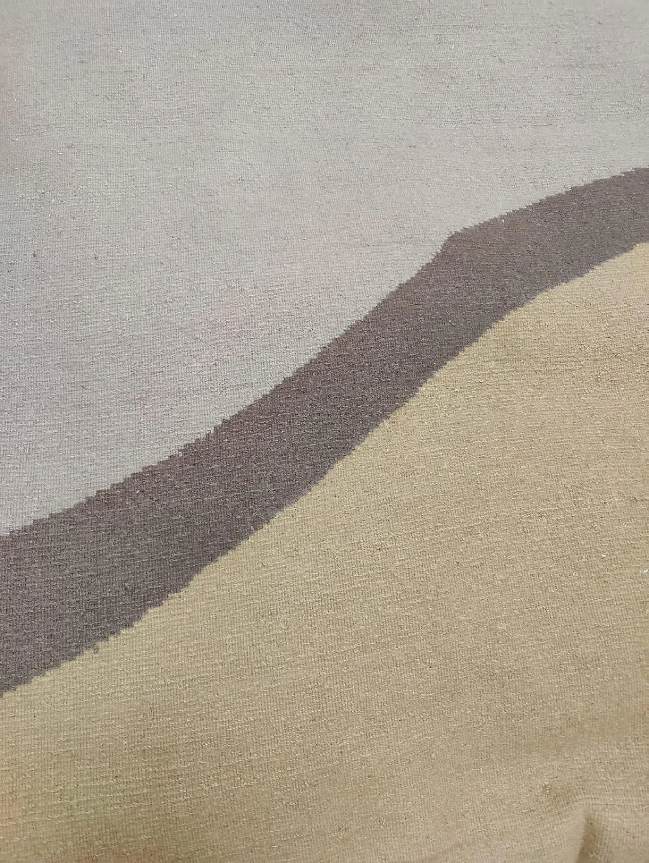 Large hand-knotted Tibetan rug in pure wool, 2000s 6