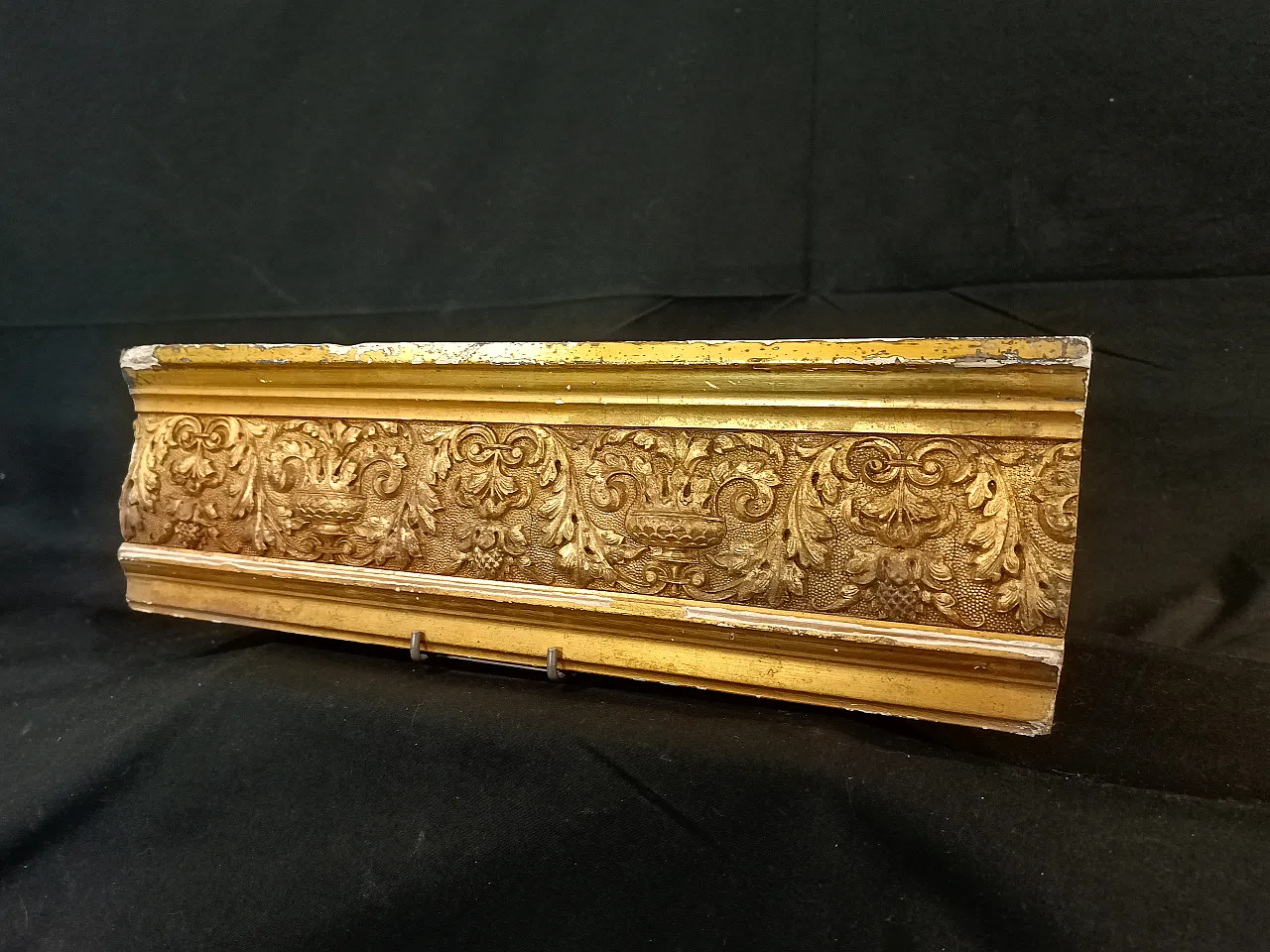 Shelf neoclassical frieze gilded wood gouache, late 19th century 11
