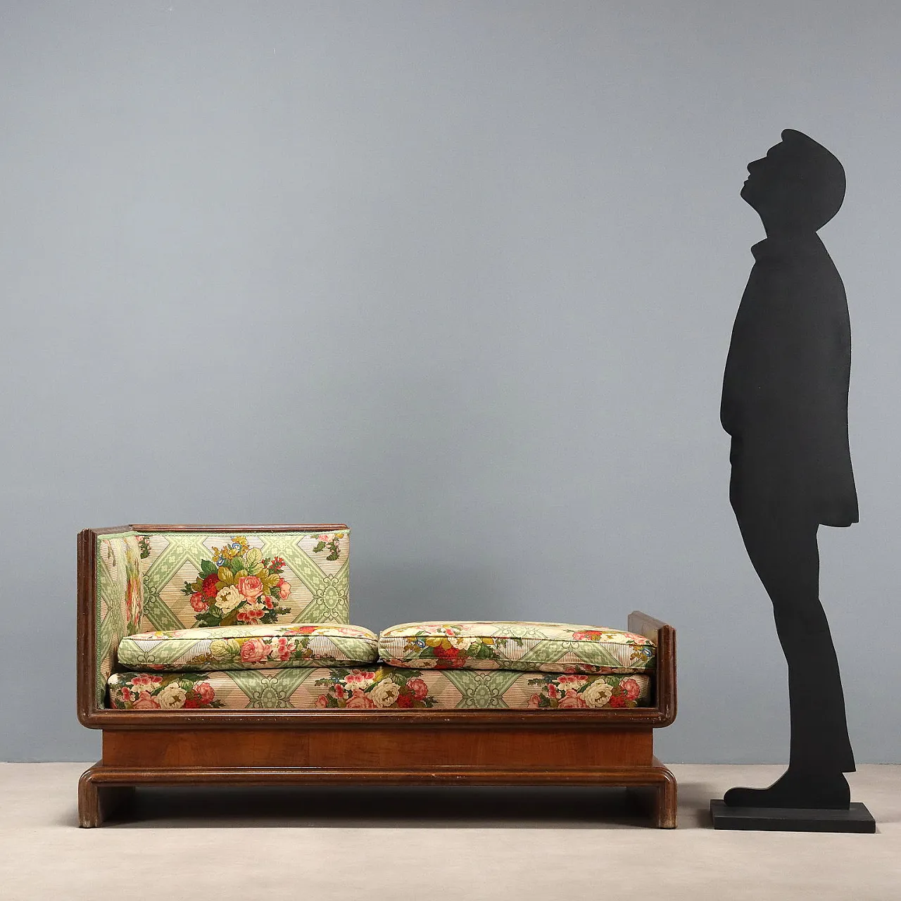 Art Deco sofa in walnut and walnut frame, late 20th century 3