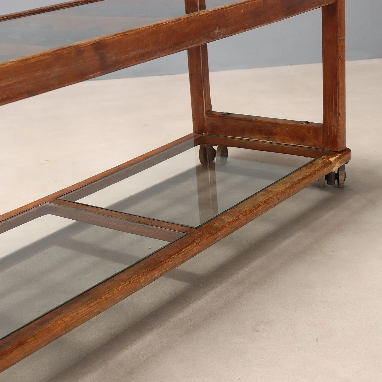 Bookcase with wheels in beech wood and transparent glass, 20th century 5