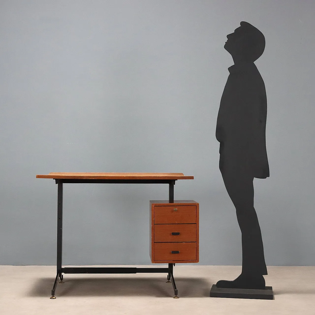 Desk with side drawer unit in teak and laminate, 20th century 3