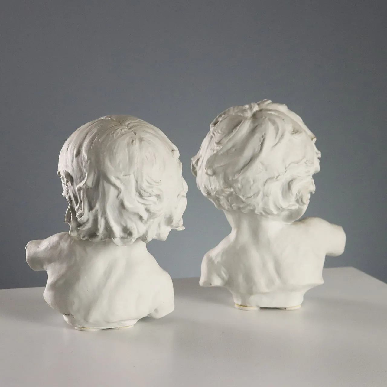 Coppia di busti di bambini, sculture in biscotto specchiato, '900 8