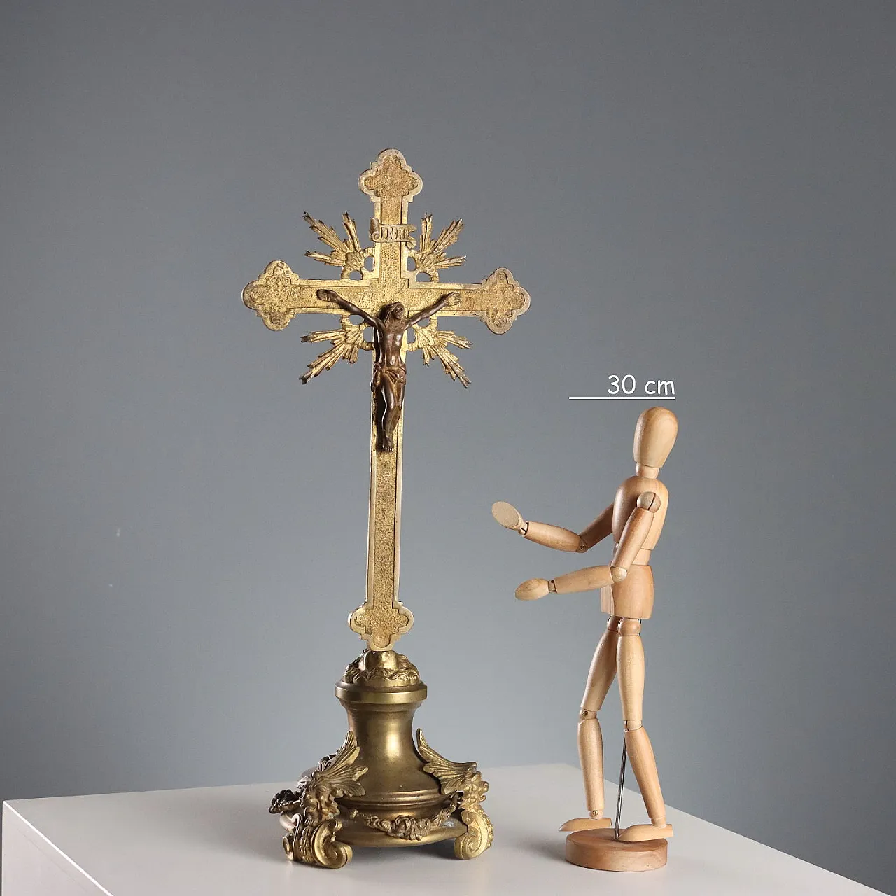 Gilded bronze crucifix, 20th century 2