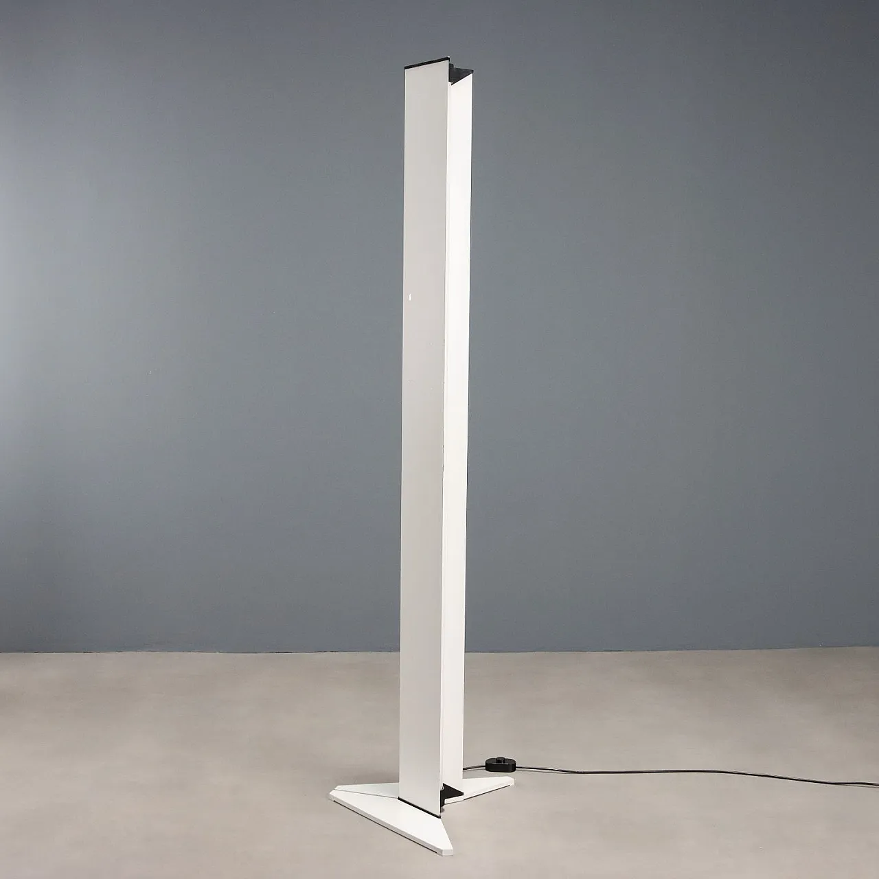 White lacquered metal floor lamp, 20th century 6