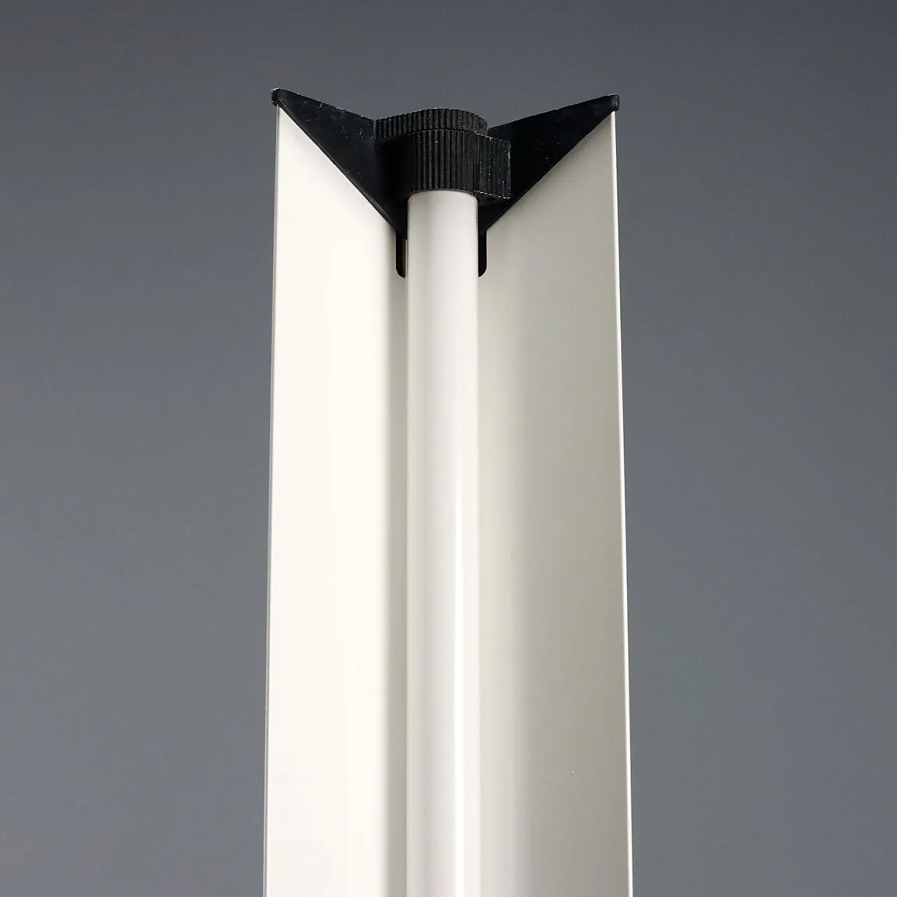 White lacquered metal floor lamp, 20th century 9