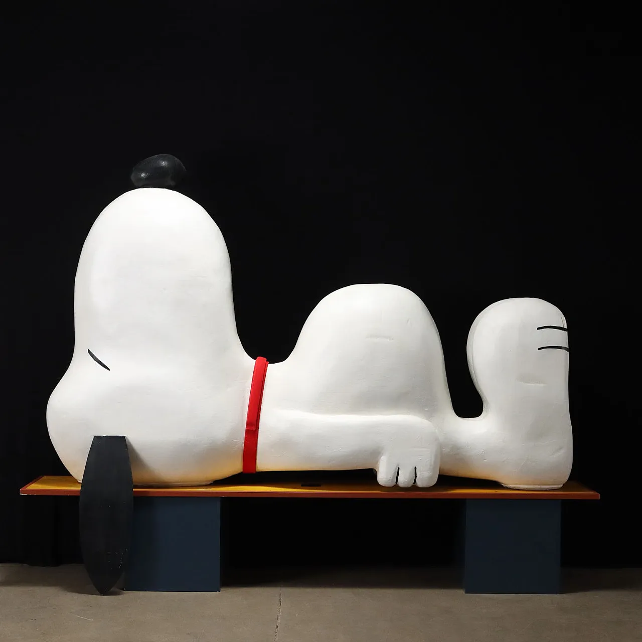 Giant Snoopy in white lacquered polystyrene and iron, 20th century 1