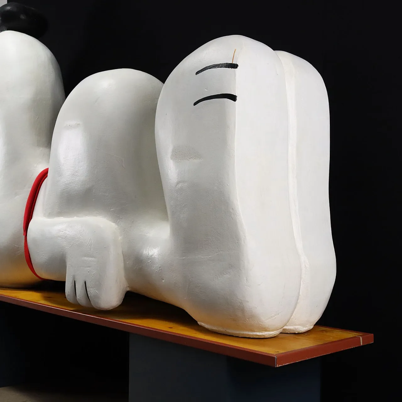 Giant Snoopy in white lacquered polystyrene and iron, 20th century 7