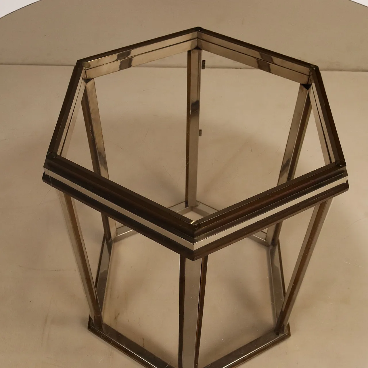 Tavolo in ottone cromato con piano in vetro fumè, anni '70 6