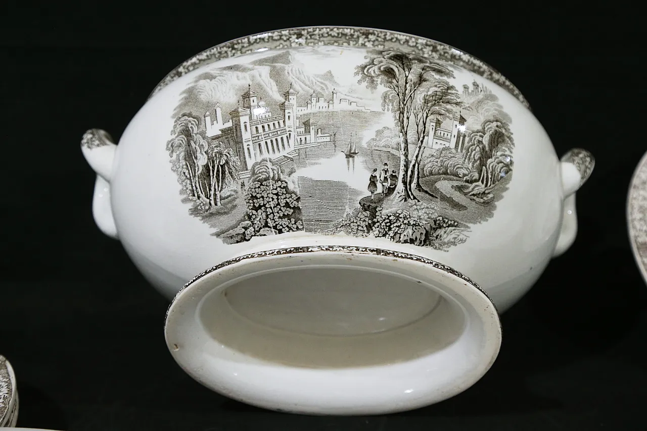 Servizio piatti per 8 F Primavesi Cardiff Swansea, 1860 17