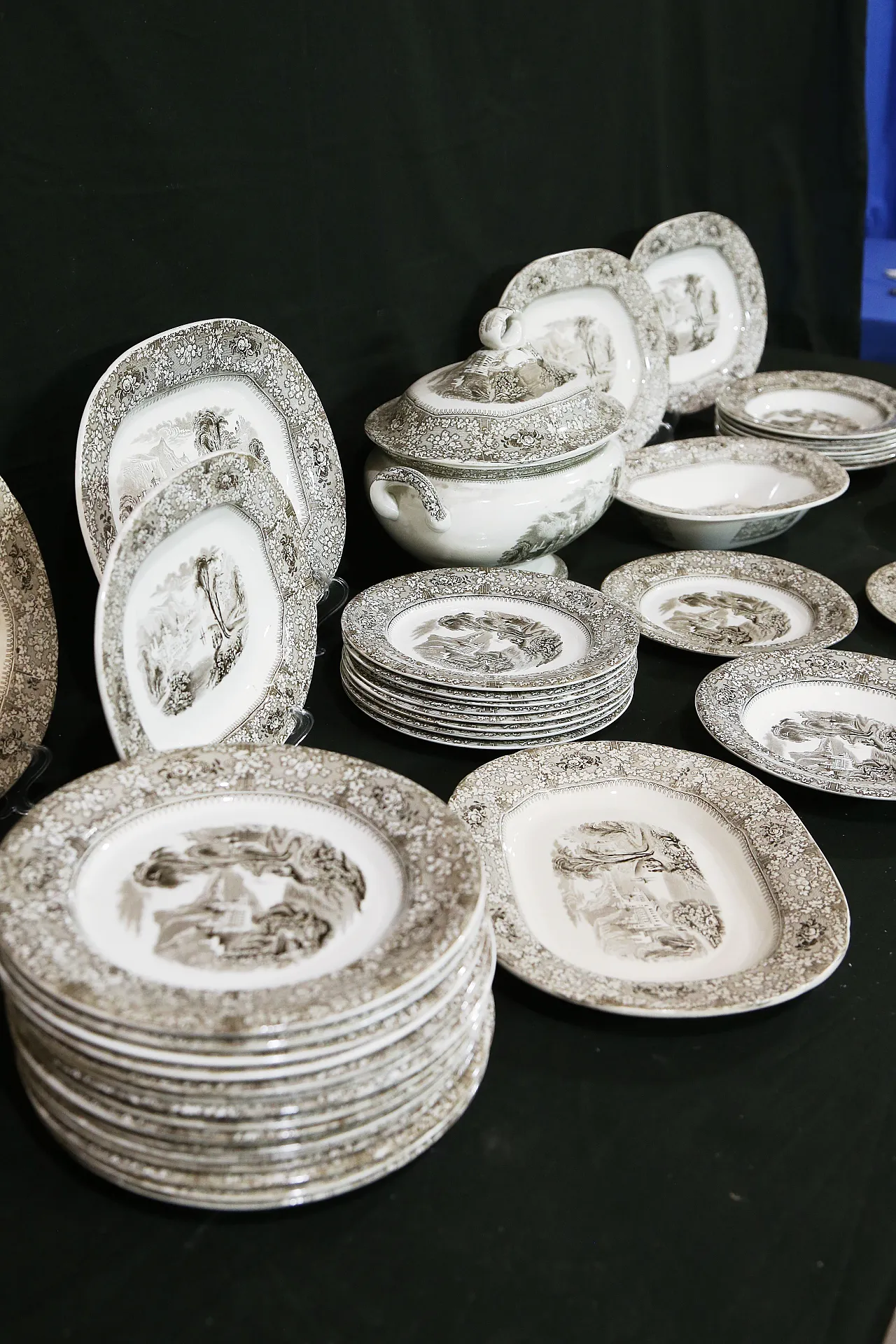 Servizio piatti per 8 F Primavesi Cardiff Swansea, 1860 23