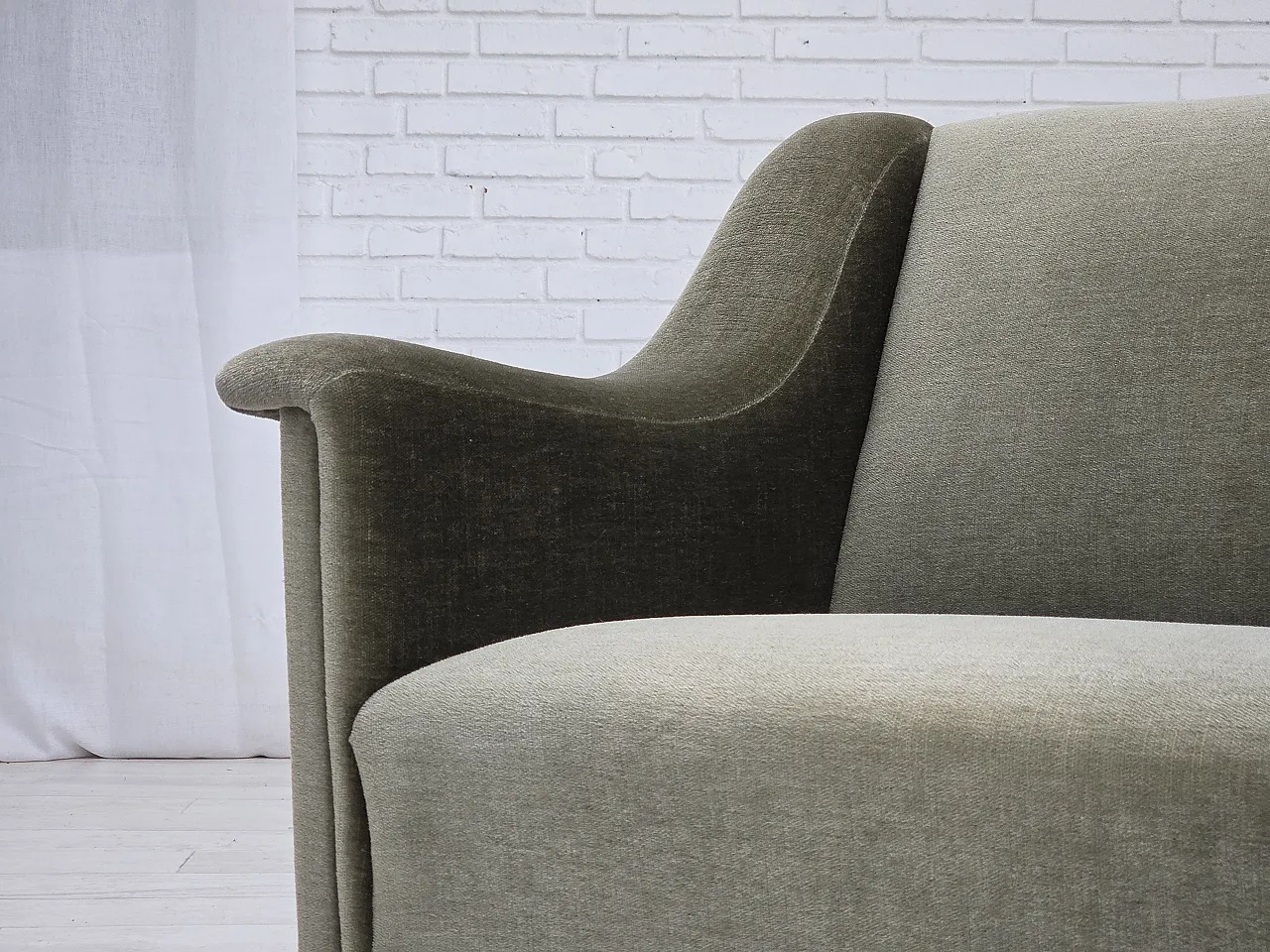 Danish 2-seater sofa in green furniture velour and beech wood, 1970s 17