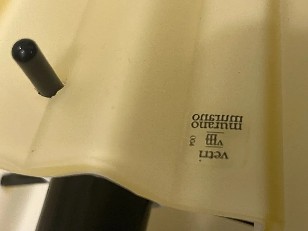 Coppia di applique plissettate in vetro di Murano, anni '80 6