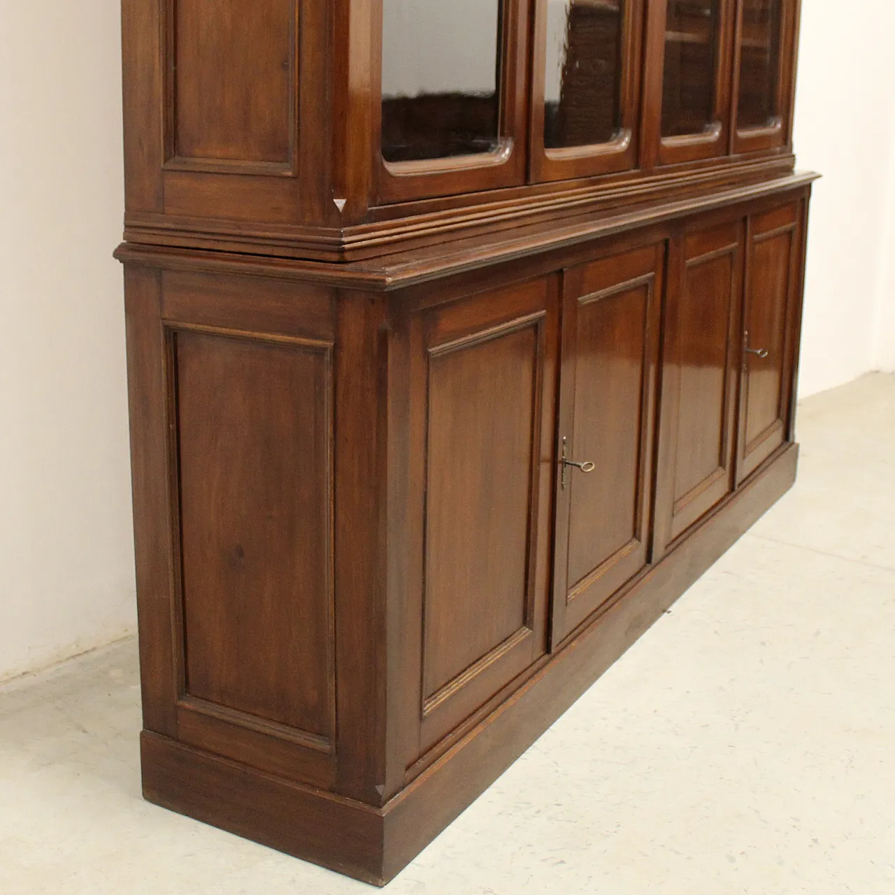 8-door bookcase mahogany, 19th century 9