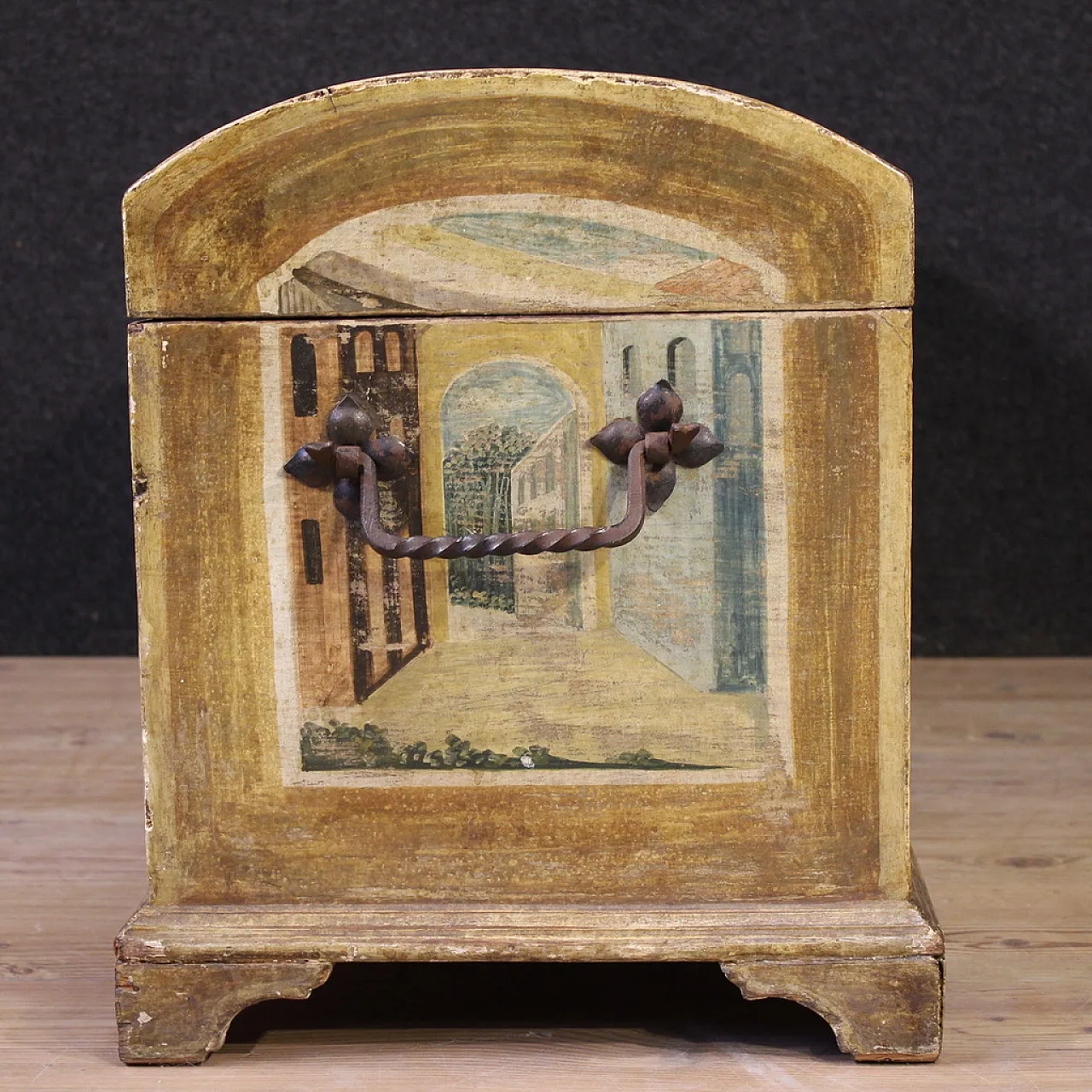 Painted chest, 20th century 7