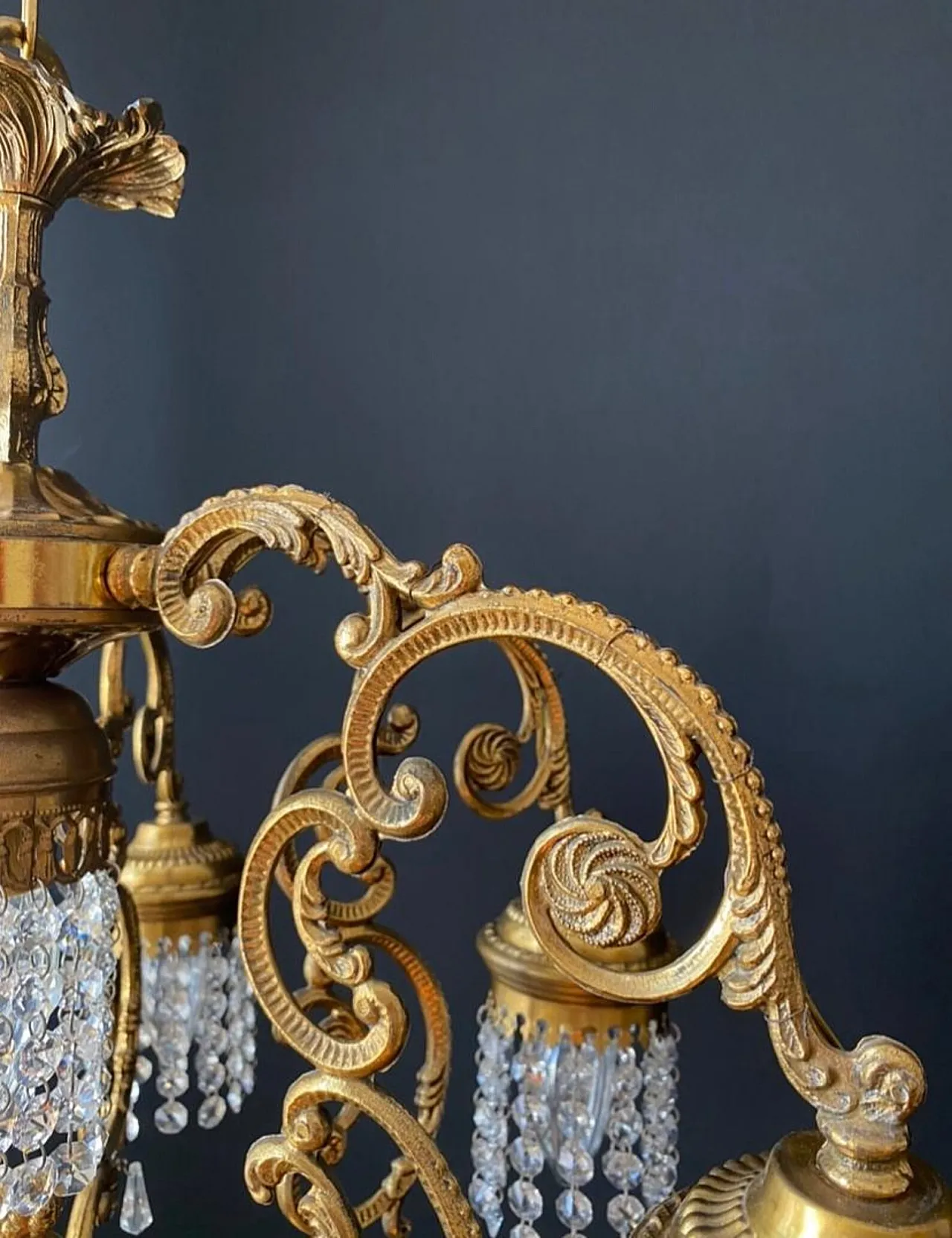 Chandelier in brass, bronze and crystal, 20th century 8