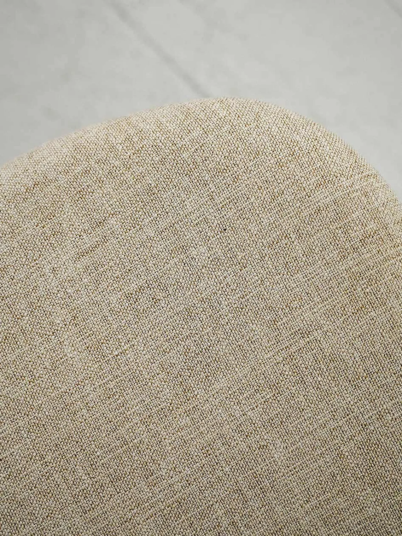 Pair of Scandinavian chairs with crescent backs, 60s 5